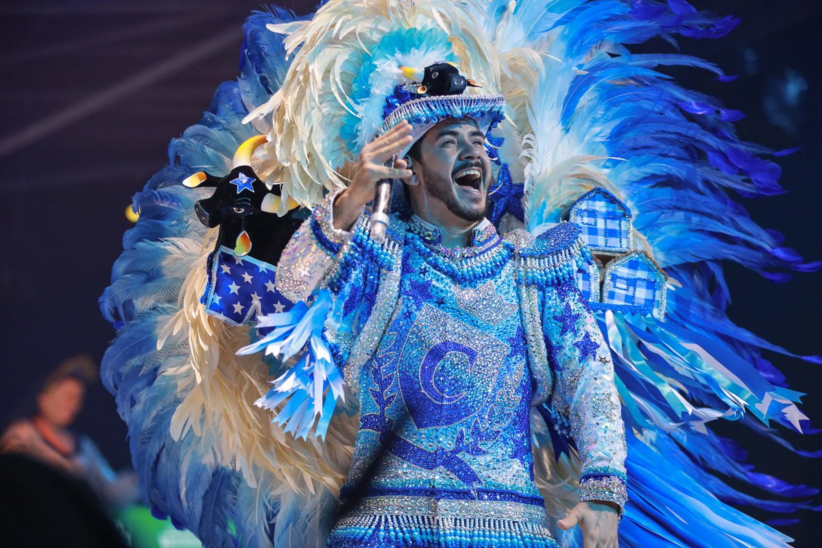 alexandreiro's tweet photo. amo o fato de estarem arrotando soberba até os 45 do segundo tempo, falando em bicampeonato, festa da vitória em Manaus, etc. 

só não contavam com um Caprichoso gigante no meio do caminho. 

📸 Tiago Corrêa | Secom https://t.co/VGU6uQdg7r