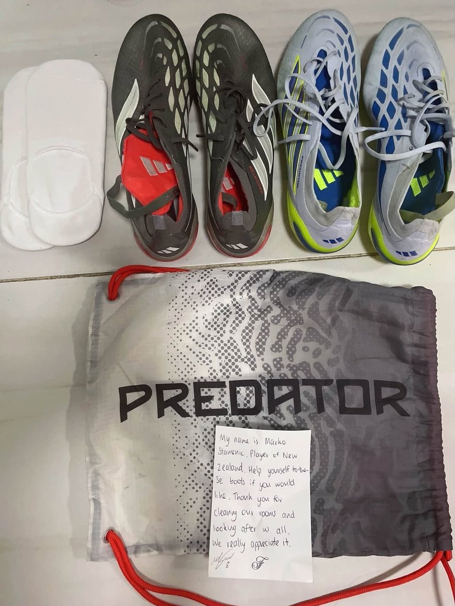 onlyswanss's tweet photo. A classy gesture from Marko Stamenić. 👏

The Swansea midfielder left two pairs of boots and a handwritten thank you note for hotel staff after New Zealand’s stay in Vancouver. 🦢 https://t.co/WFCLBAz1DD