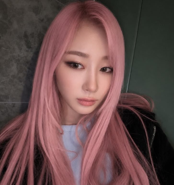 nana tweet media
