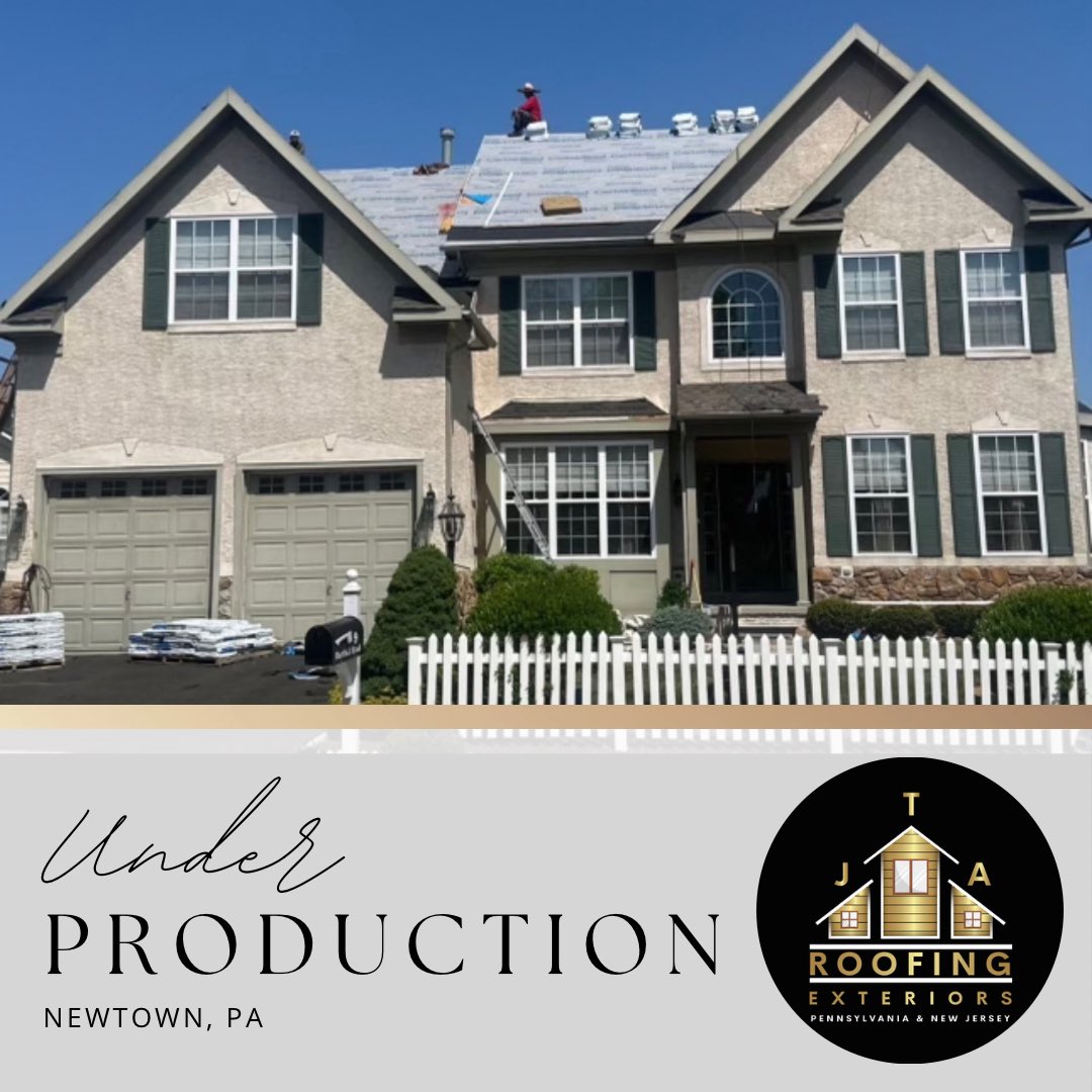 Jtaroofing's tweet photo. 🚧  Project Underway in Newtown, PA! 🏡

A brand-new roof is in the works, and our team is getting it done the JTA way—with quality materials, expert installation, and attention to every detail.

#roofing #homerenovation #jtaroofing #roofersnearphilly #roofersnearnj https://t.co/IQxNTuh5wO