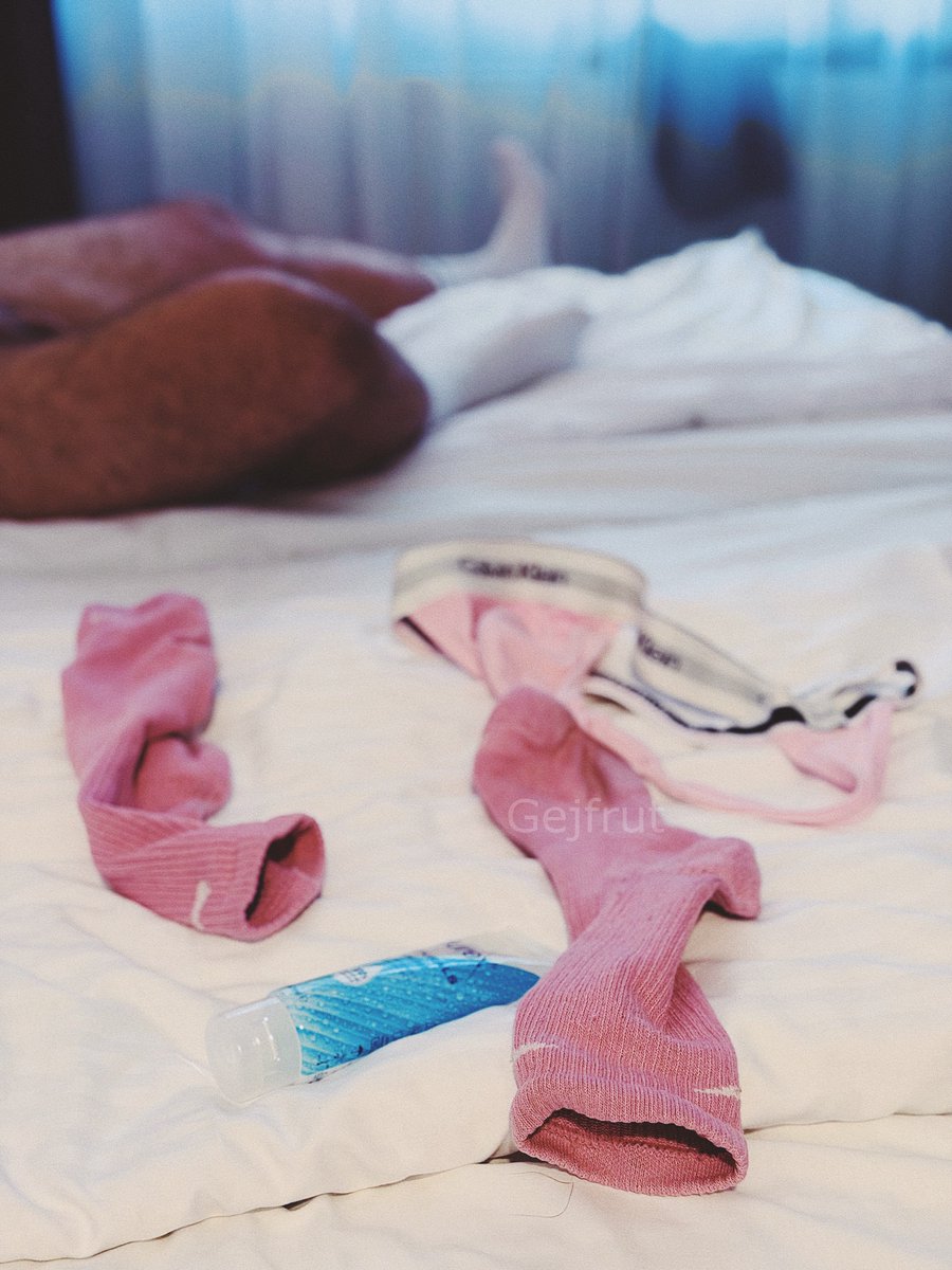 gejfrut's tweet photo. getting kinky at the hotel π
slave got another shot of T&roids and then had to thank its Master. and is there any better way of thanks than a full submission?
#gayslave #ownedgay #Masterandslave #daddyandson #pinksocks #pinkysocks #daddysboy #smoothlegs #shavedgay #shavedlegs #eunuch #castrated #noballs #roids #roided