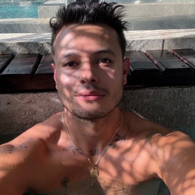 pipeloar's tweet photo. #NewProfilePic https://t.co/ir4ZQ29vbL
