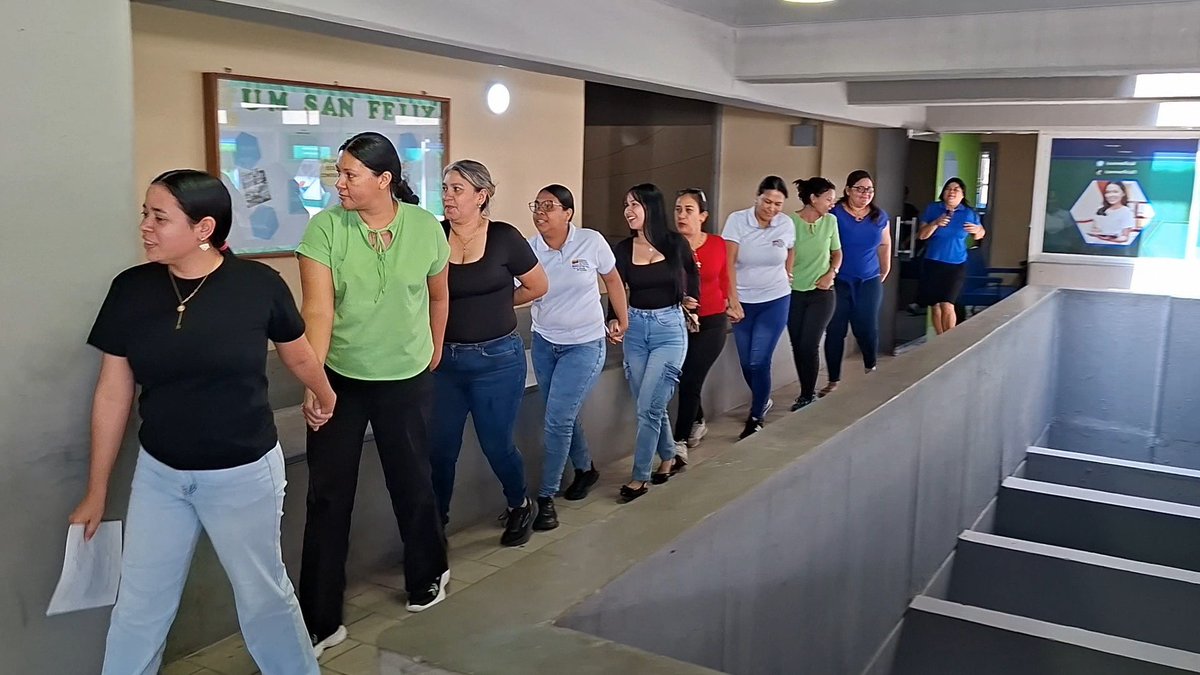 IpasmeOficial's tweet photo. Con la orientación de Protección Civil Caroní, la Unidad Médica Profª Mirelva Martínez en San Félix realizó su primer simulacro de evacuación. Nuestro personal médico, administrativo y obrero se capacita continuamente para fortalecer la cultura preventiva y de autoprotección. https://t.co/SOC2MBVrw4