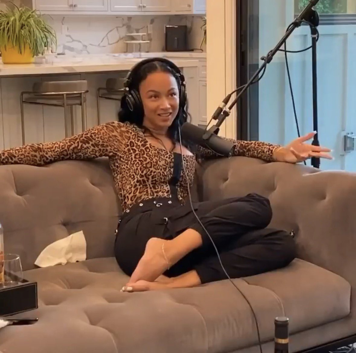 Samsonthegoat25's tweet photo. 41 year old Draya Michele opened up about her past relationship with her 24 year old ex partner and father of her child, Jalen Green.

“To be honest, I'm frustrated that everyone is placing the entire blame on me. While he is considerably younger than I am, I gave him numerous warnings to stop his infidelity, but he refused to listen. In the end, I prioritized my own well being. I made the decision to break things off and hold him responsible for his actions. I walked away with my rightful portion of his assets in addition to $150,000 a month in child support, and I truly hope he is finally learning from this experience.”