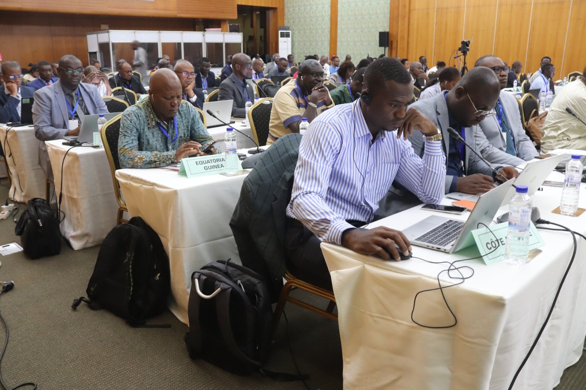 AU_DARBE's tweet photo. Day2 in #Dakar @AucClimsa focuses on the #LastMile. 📡Infrastructure like PUMA2025 stations is vital, but its true impact is unlocked through User Interface Platforms that translate raw data into life saving, community level advisories📊#ClimateServices #DakarDialogue #ClimSA2026 https://t.co/eDhQsp4H2O