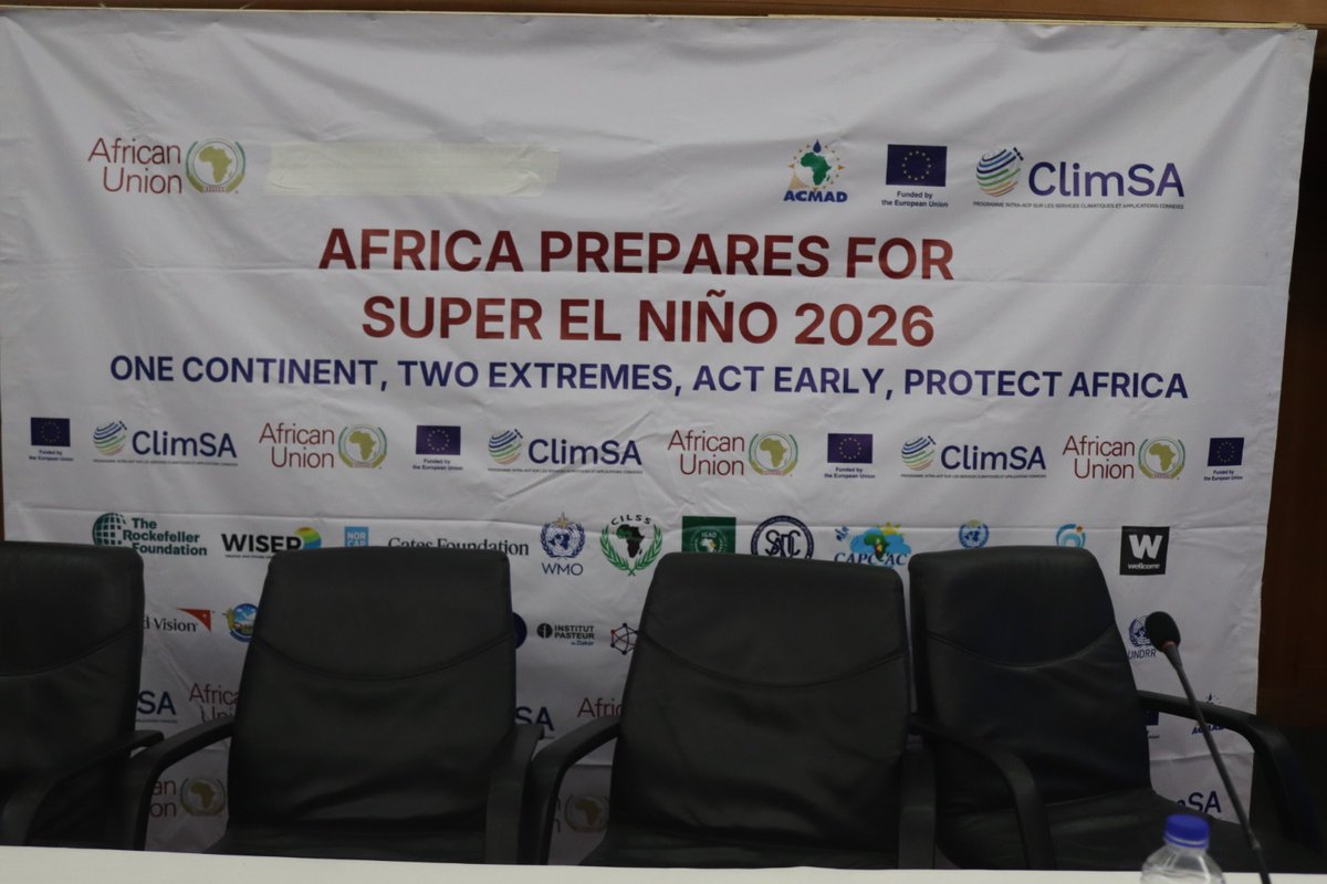 AU_DARBE's tweet photo. Day2 in #Dakar @AucClimsa focuses on the #LastMile. 📡Infrastructure like PUMA2025 stations is vital, but its true impact is unlocked through User Interface Platforms that translate raw data into life saving, community level advisories📊#ClimateServices #DakarDialogue #ClimSA2026 https://t.co/eDhQsp4H2O
