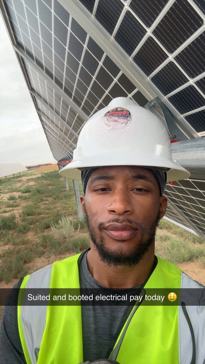 deshuntee's tweet photo. Yo fav BLUE COLLAR https://t.co/P6LmuhH6dW