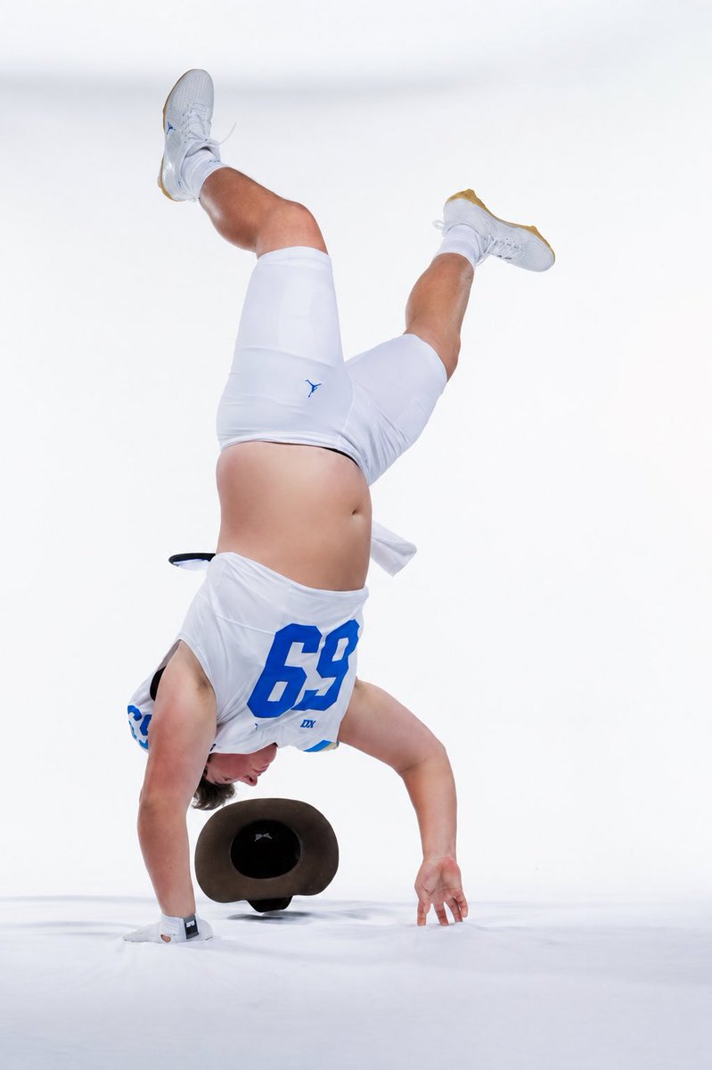 CooperJavorsky's tweet photo. #4sUp @UCLAFootball https://t.co/7P5ouvkLPu