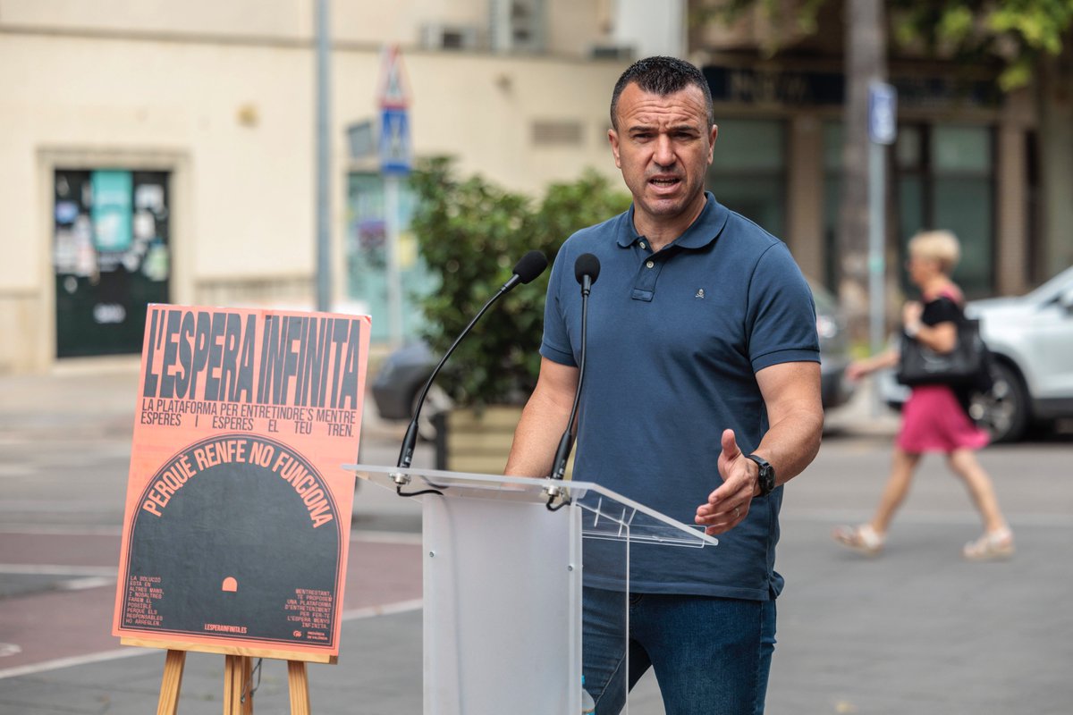 Vicente_Mompo_'s tweet photo. Hi ha esperes que desesperen.

Cada dia, milers de valencianes i valencians ixen de casa sense saber a quina hora arribaran al seu destí. Retards, avaries i cancel·lacions s'han convertit en la nova normalitat d'un servici essencial.

Hui hem posat en marxa la campanya #lEsperaInfinita perquè la veu dels usuaris arribe on fins ara no han arribat les inversions del Govern d'Espanya. No demanem més que ningú. Exigim lo que ens correspon: una xarxa de @CercaniasVLC fiable, puntual i a l'altura d'una província com València.

https://t.co/bqfUNYv6aB