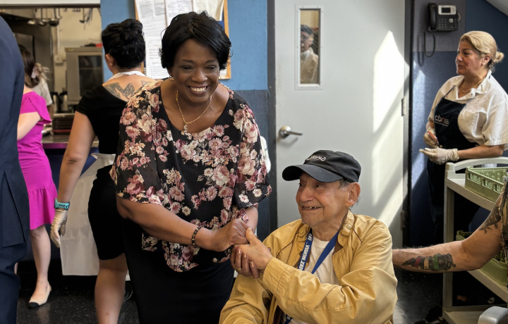 NYCAgingCommr's tweet photo. Commissioner Dr. Lisa Scott-McKenzie and Mayor Zohran Mamdani visited CBN Covello OAC to share heat safety tips and prepare a refreshing drink with older New Yorkers. ☀️ Staying hydrated is one of the simplest ways to stay safe during extreme heat. 💧 #NYCAging #BeatTheHeat https://t.co/5KUmMUr8aC