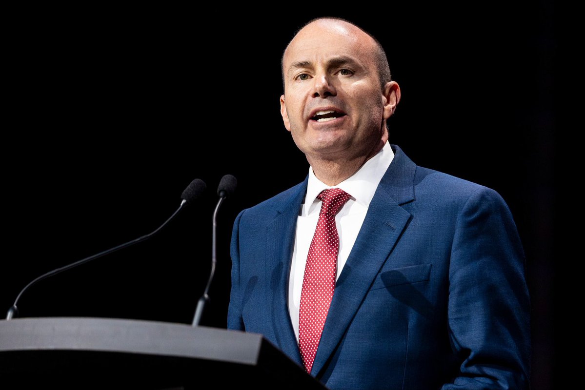 KylieJaneKremer's tweet photo. The only two members of Congress I trust are 100% fighting for the SAVE AMERICA ACT right now are Senator Mike Lee @BasedMikeLee and Representative Anna Paulina Luna @realannapaulina 

They’re putting it all on the line for the American people.

Where is everyone else? https://t.co/2uGHeYL6pg