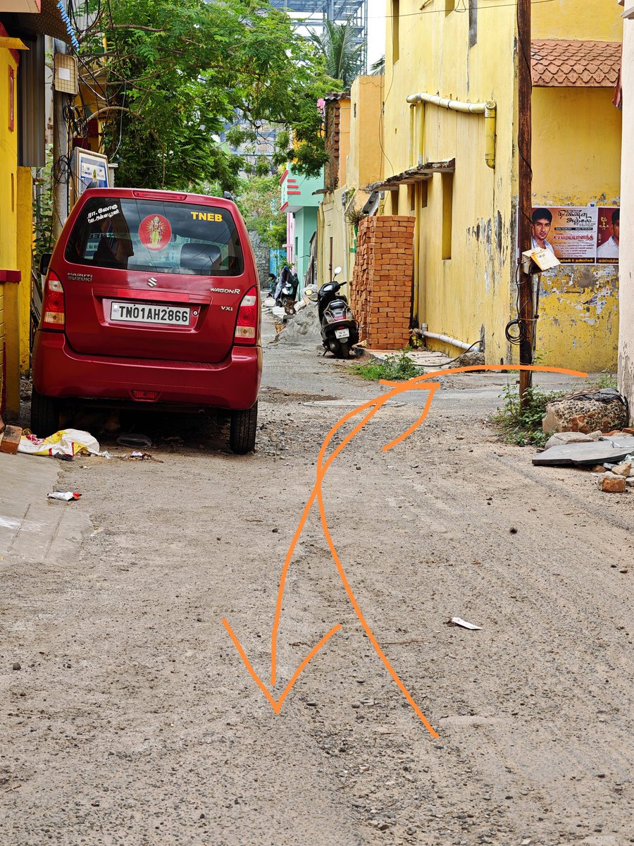 magiccat420's tweet photo. @ChennaiTraffic  @avadipolice @chennaicorp @chennaipolice_ இது போன்று காரை நிறுத்தி வைத்து மக்களுக்கு இடையூறு செய்து வருகிறார்கள், எனவே இந்த தவறுக்கு தகுந்த நடவடிக்கை எடுக்குமாறு கேட்டுக்கொள்கிறோம்

இடம்: makali Amman koil 3rd street,Eranavoor, chennai 600057
TN 01 AH 2866 https://t.co/TKFBQw8eoG