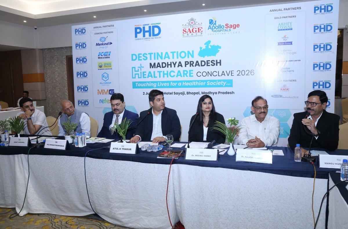 mkjbpl3's tweet photo. Shared my views in Touching Lives For A Healthier Society - Destination Madhya Pradesh - Health Care Conclave organised by #phdcci  Honorary consul of Republic of Guinea Mr. #SonamPrabhakar, Dr. Sanjeev Agrawal, #SAGE  #UdyanVajpayee, #DrManishashrivasta #bmrc 
#aniruddhdubey https://t.co/UpAyLAVqbx