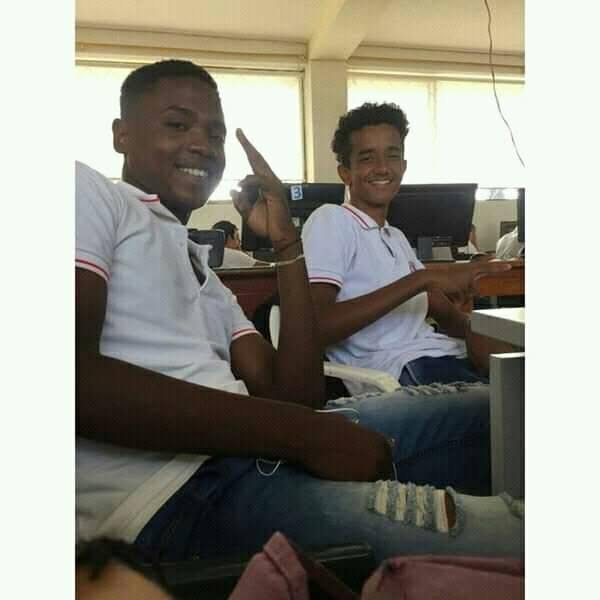 Itsalejo28MA's tweet photo. Nos vimos crecer como mejores amigos, pero a mi me tocara seguir sin poder volver verte a ti. 🤍 https://t.co/saQiI2c8bh