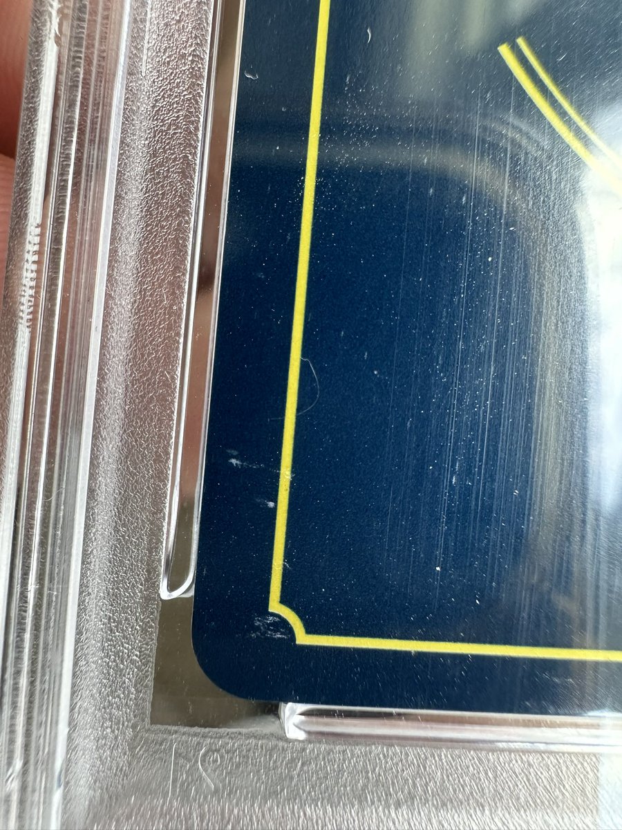 Fxcglr's tweet photo. @colinpanyard @CardPurchaser Those are pretty big. Lucky if its 9 now. https://t.co/OIp292OrRD