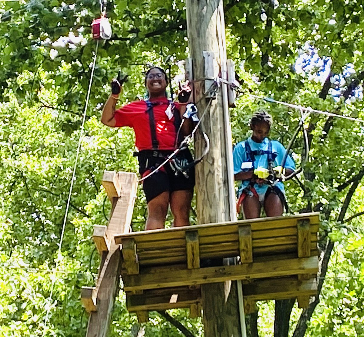 MoCoRec's tweet photo. More than just a camp! Our Summer Leadership Challenge kicked off its first session at several locations with fun team-building activities while empowering County youth to be future leaders.

See available spots for future Summer Leadership Challenges ➡️ https://t.co/q6ColLFruP. https://t.co/kV7mQSkm68