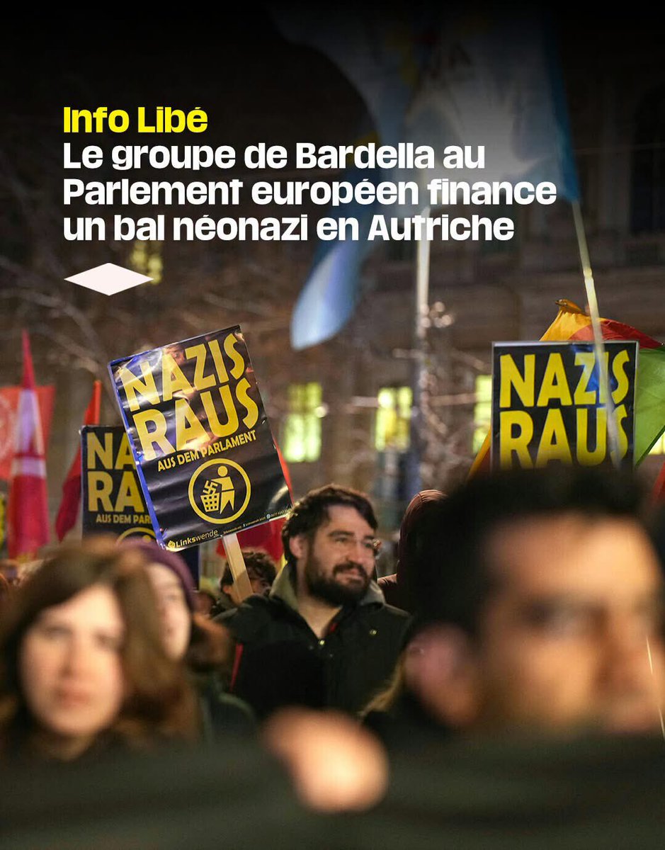 EmmaRobinsonss's tweet photo. LFI est antisémite 🤡 https://t.co/2YjiqhHk2c