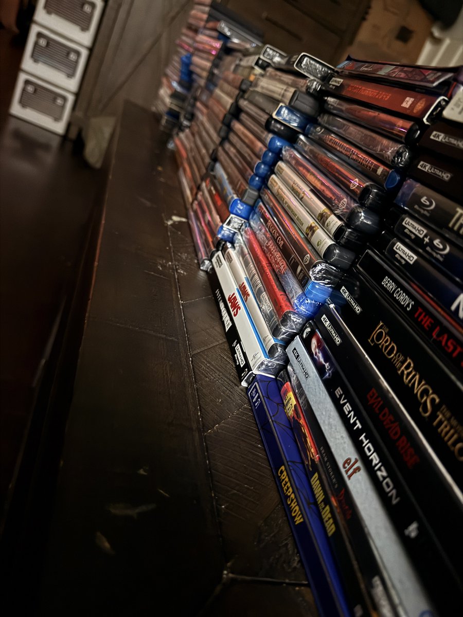 TheSaekoSNOW's tweet photo. Movies, books, games. 
All the time. https://t.co/LfndNqQufH