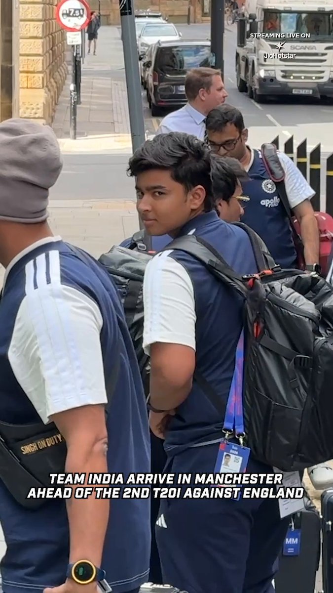 Team India arrives in Manchester Picture