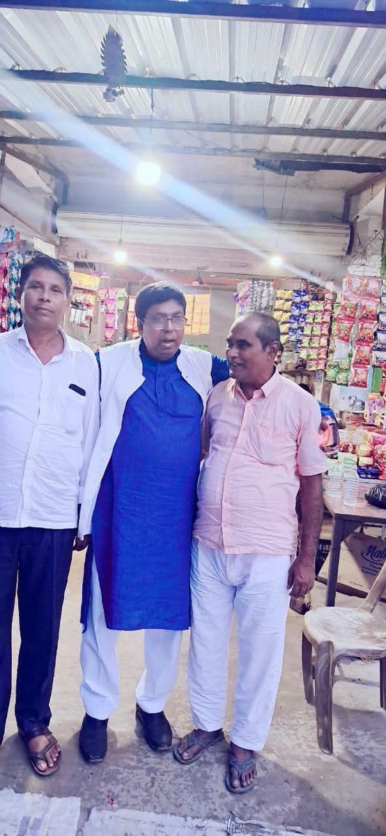 sadrul_mohammad's tweet photo. मेरा नाम याद रखना ज़रूरी नहीं… 
मेरा असर भूलना मुश्किल है। https://t.co/5NVaq9SZDZ