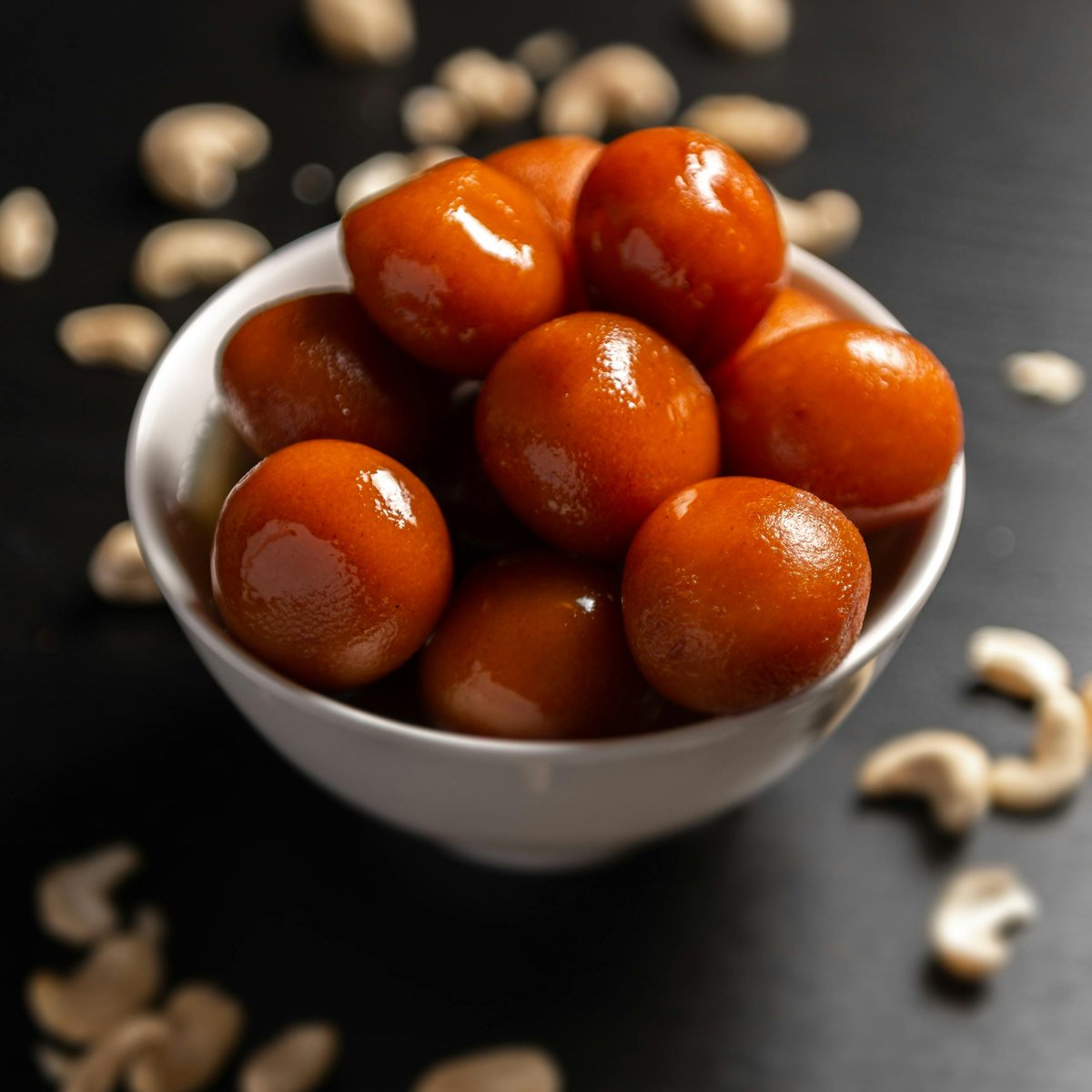 NDTVFood's tweet photo. How To Make Gulab Jamun At Home
https://t.co/QH6V5okIlr
#gulabjamun #recipe #dessert https://t.co/05GAS9EMDG