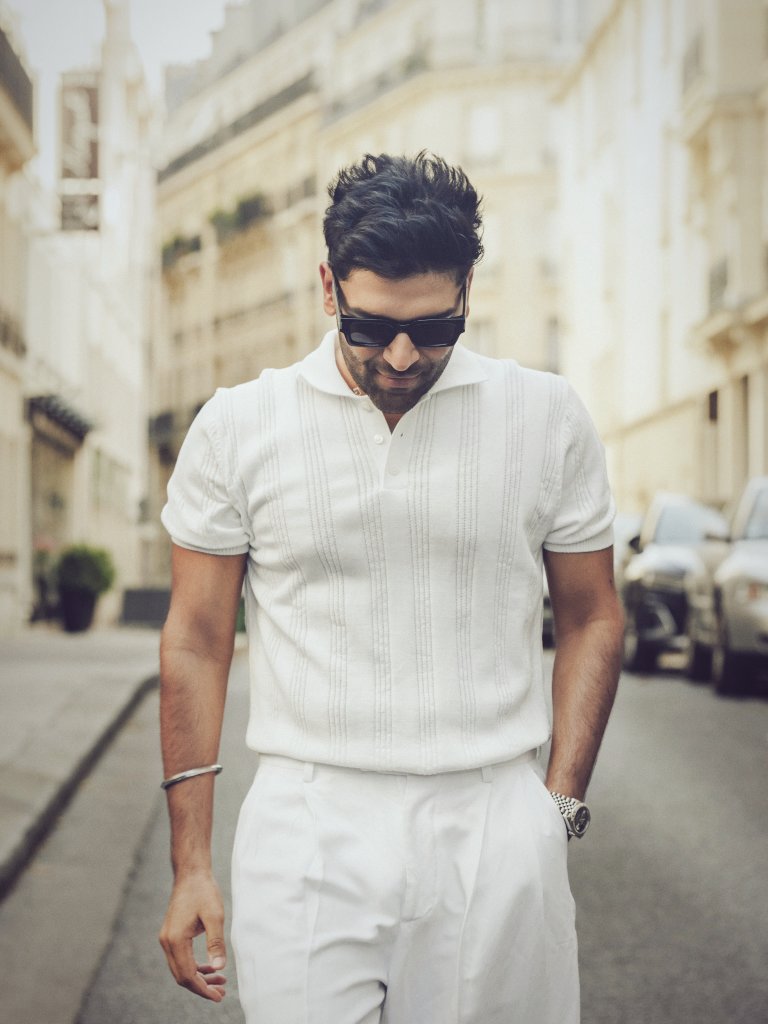 SubhLabh1991's tweet photo. Tusi jithhe vi jaane ooo sirra kraune ooo 🤍🌷💪✨ #gururandhawa #paris #fashionweek #amiri and #vetements https://t.co/rT8wBaB90r