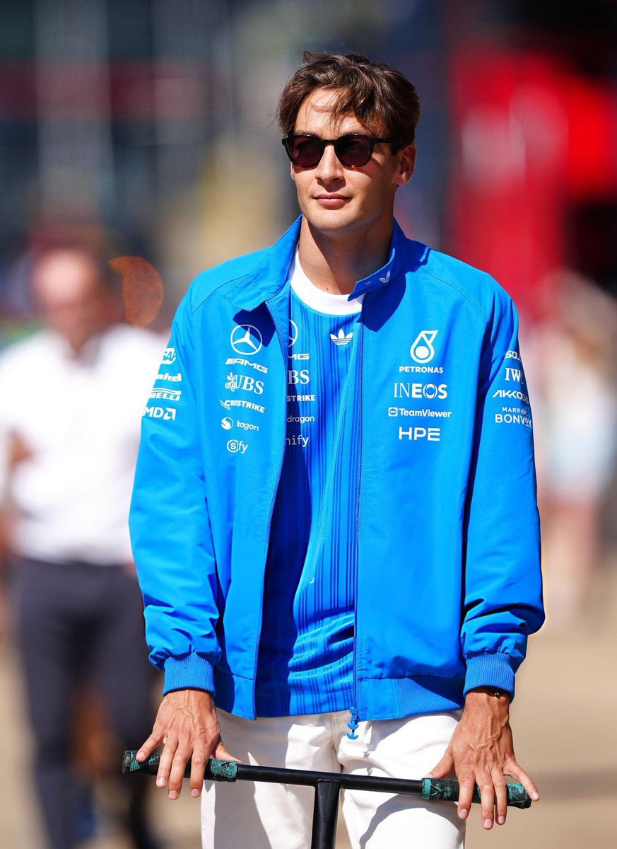 bby #russelresset 🏎️ tweet media