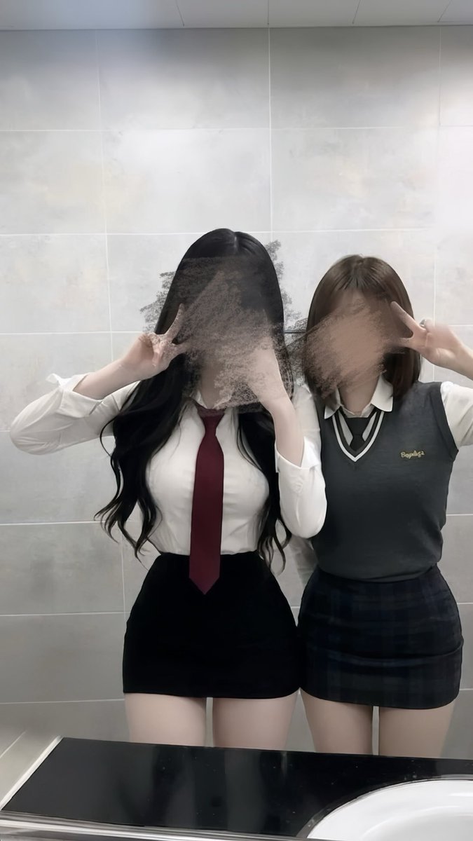 Johnstown13's tweet photo. 교복시러하는사람이잇나.
#전주 #셀카 https://t.co/KnIEhBJbhN