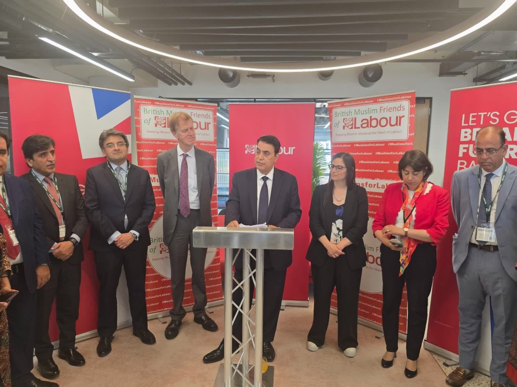 MuslimLabourUK's tweet photo. British Muslim Friends of Labour (BMFL) hosted a landmark Eid Reception at Labour Party Headquarters in London, bringing together Members of Parliament, diplomats, High Commissioners, faith leaders, councillors, business leaders and community representatives from across the United Kingdom.

Hosted by Shokat Ali, Chairman of British Muslim Friends of Labour and General Secretary Hollie Ridley, the reception celebrated the values of unity, inclusion and community engagement while strengthening relationships between the Labour Party and Britain’s diverse communities.

The reception was attended by senior Members of Parliament, High Commissioner’s to the United Kingdom, prominent faith leaders, councillors and guests from all walks of life, reflecting the rich diversity of modern Britain.