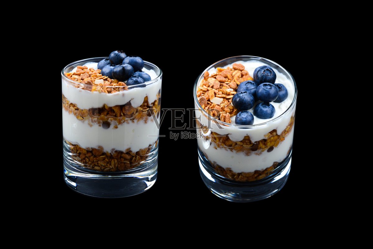 HyejinYim's tweet photo. Just tried the new seasonal blueberry oats from @LocalBite! Creamy, tangy, packed with juicy blueberries—perfect morning pick-me-up for busy days. , https://t.co/ooO2QrTTno
