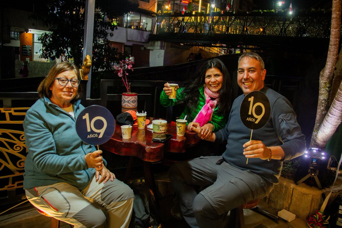 munimapi's tweet photo. Hay historias que se descubren caminando... y otras, en una taza de café. 

Inauguramos el Cafetín de los 14 Incas – Boulevard del Café, un espacio que impulsa el café de especialidad de Machupicchu.

#SemanaDeLaMaravilla #19AñosDeLaMaravilla #Machupicchu https://t.co/2az1BGLTwA