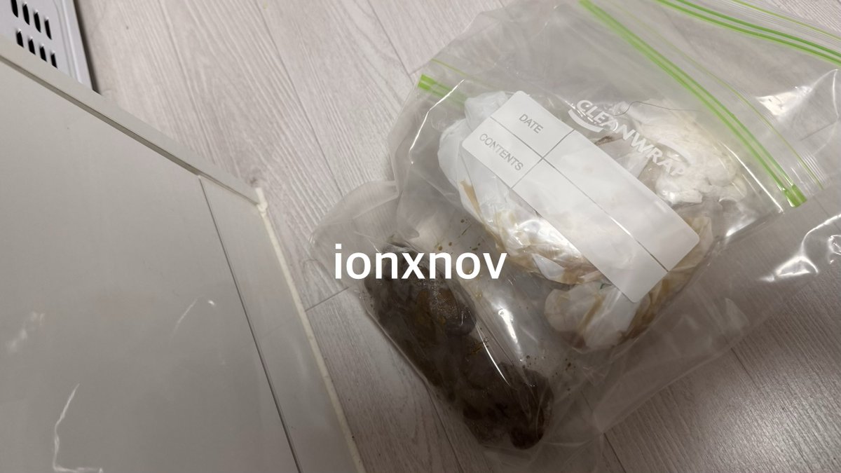 ionxnov's tweet photo. 어제 싼 응가야ㅎ

#스캇 #설사 #스캇녀 #똥 #관장 https://t.co/bktDn7Tb1w