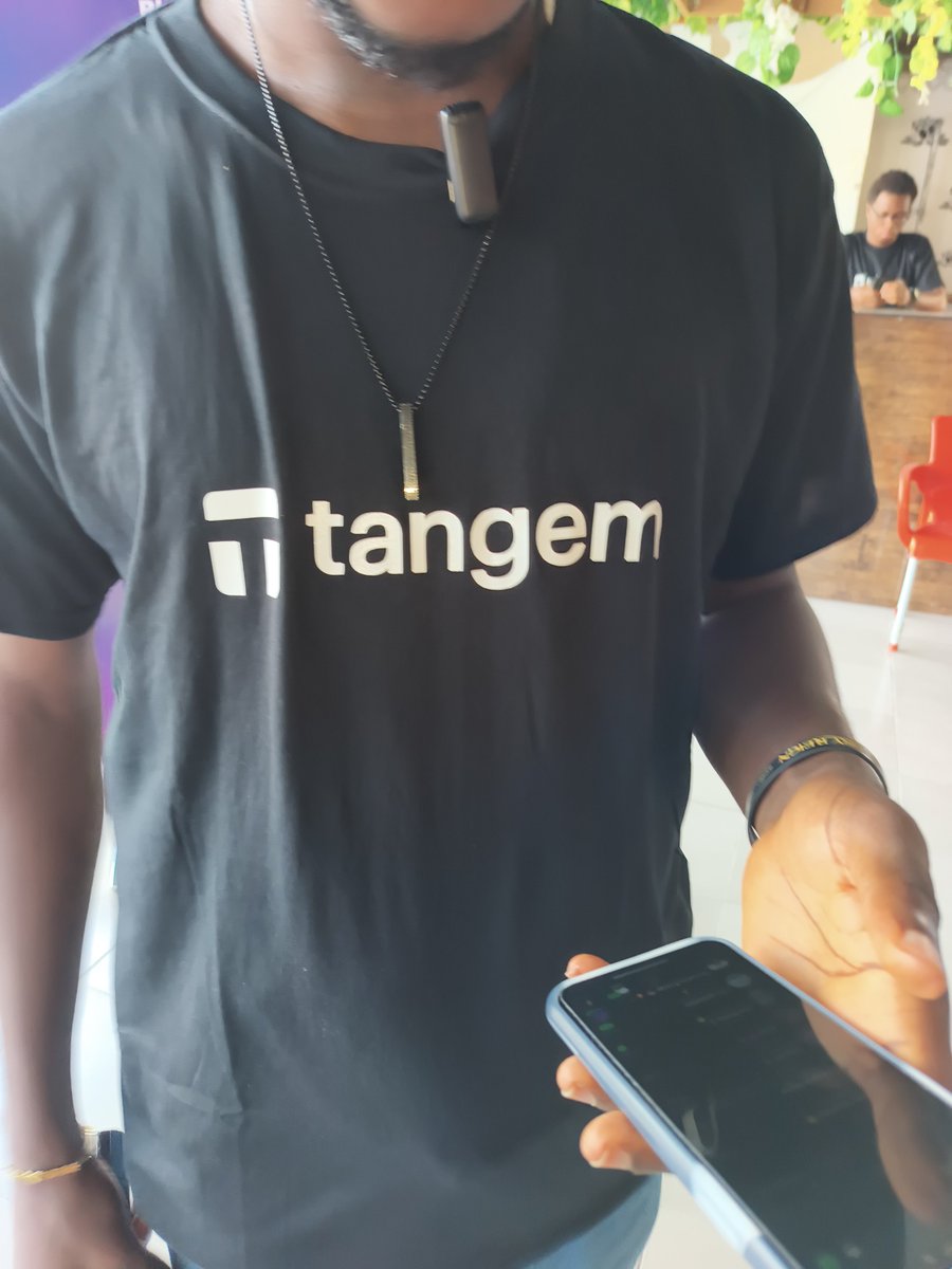 Smiles_Defi's tweet photo. 🚨 Live from lokoja! Tangem is here

#tangemafrica 
#tangeminlokoja    
#yourmoneyyourcontrol https://t.co/0gXs1jRwHf