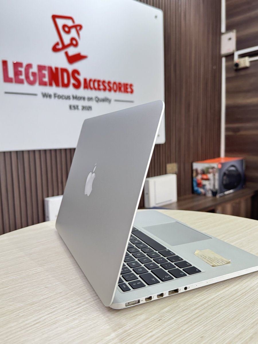 legends_ug's tweet photo. Uk used MacBook Pro 
Battery capacity Normal / Storage 8/ 128GB core i5 🏷️850,000UGX 
#legendsaccessories https://t.co/mBRRy5cD4a