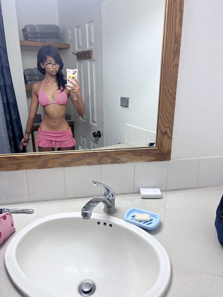 grievingdolly's tweet photo. 12 pm bodycheck 💕
#edrtwt #bodycheck https://t.co/sfjQz7tdyU