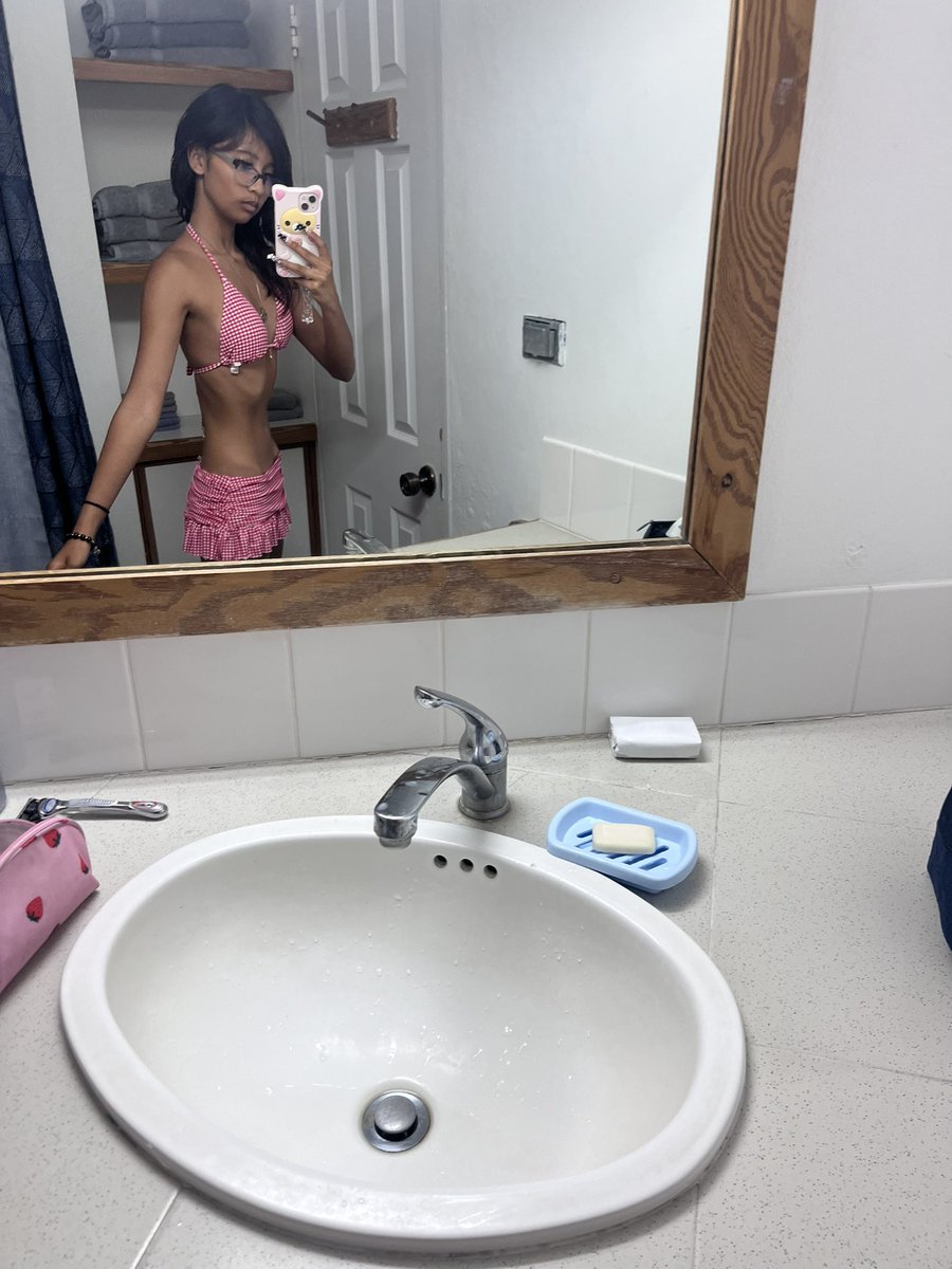 grievingdolly's tweet photo. 12 pm bodycheck 💕
#edrtwt #bodycheck https://t.co/sfjQz7tdyU