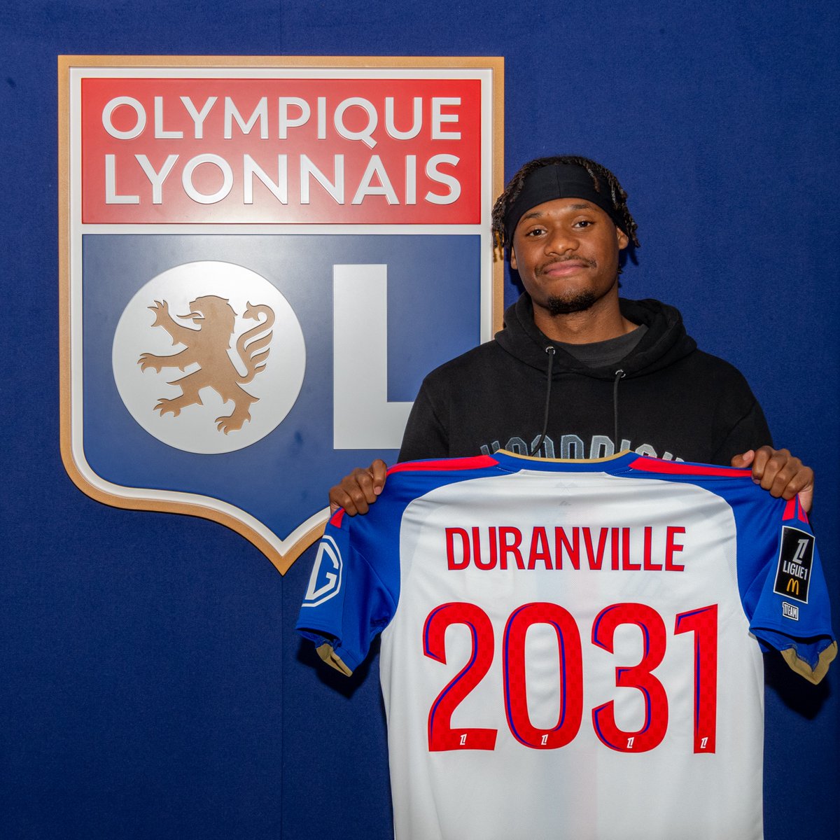 OL_English's tweet photo. Welcome to Lyon, Julien! 🆕✍️ https://t.co/ugIakJMVk0