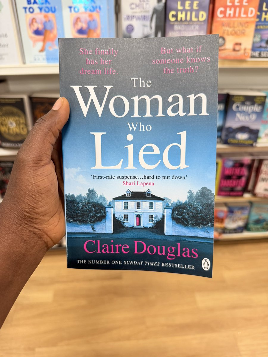 _Mos_Cuisine's tweet photo. A trip to the book shop 📚🤓

#booklover https://t.co/XsCJQsDqAJ