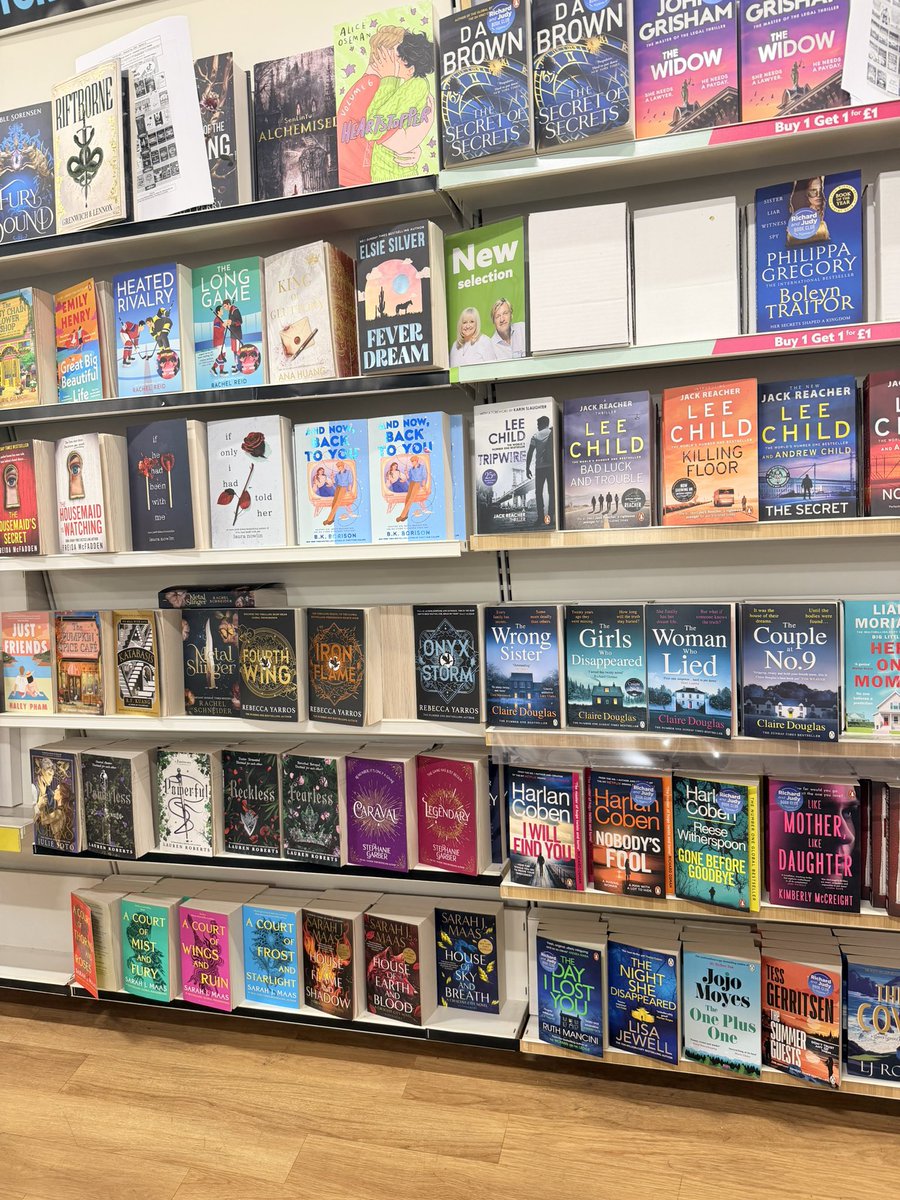 _Mos_Cuisine's tweet photo. A trip to the book shop 📚🤓

#booklover https://t.co/XsCJQsDqAJ