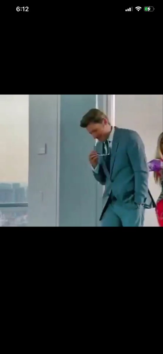 ChenilleStar's tweet photo. @everymovieplug When Mark realized he had no way out 🤣 https://t.co/wQ7XqDlWOA