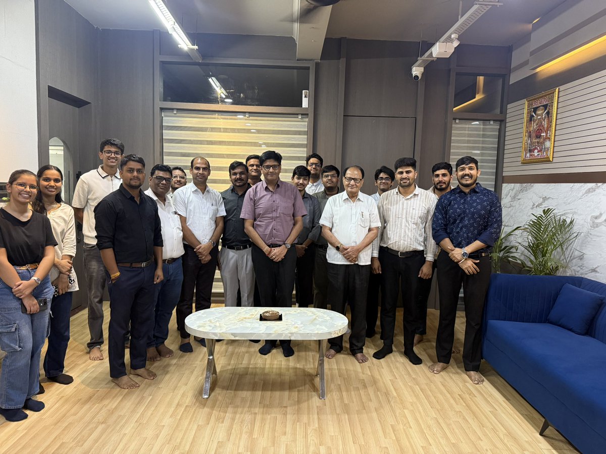 CAKamalKMishra's tweet photo. Celebrated the birthday of State President of CA Cell , CA Nitin Vyas Ji. 

Wishing you good health, happiness, and continued success. Your guidance, leadership, and constant encouragement inspire us all. Grateful for your support. Wishing you a very 

Happy Birthday 🎉🎂

#congress #CACell