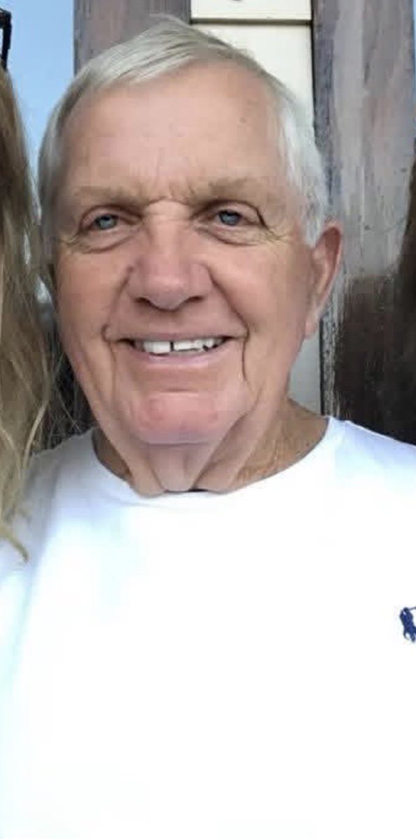better_with_two's tweet photo. Am I crazy or did my papaw look like graham? https://t.co/y8O43xdxjD