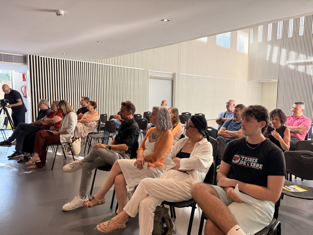 Municipis per la Llengua tweet media