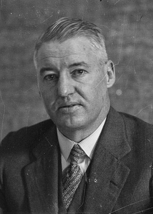 JMsHistoryCorn1's tweet photo. A slightly late #OnThisDay. On 2 July 1923 Edward Granville "Ted" Theodore, leader of the Labor Party, was sworn in to a third consecutive term as the 20th Premier of Queensland. #OTD #history #qldpol #qldpolitics #politics https://t.co/wu1ul8MR5Q