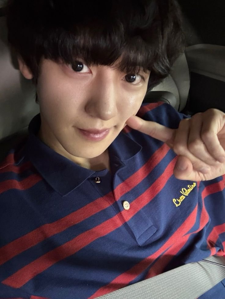 whitedreamloey's tweet photo. Your eyes are my whole life https://t.co/ZDlzIoStBa