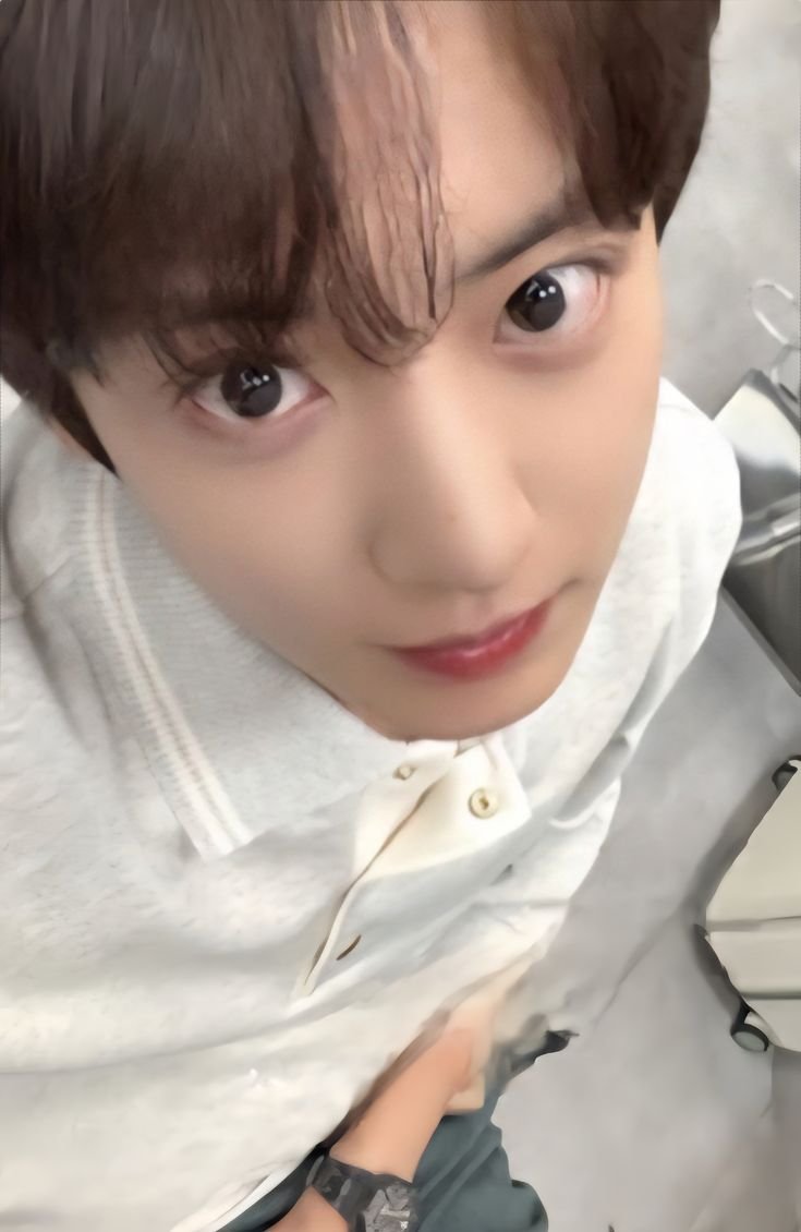 whitedreamloey's tweet photo. Your eyes are my whole life https://t.co/ZDlzIoStBa