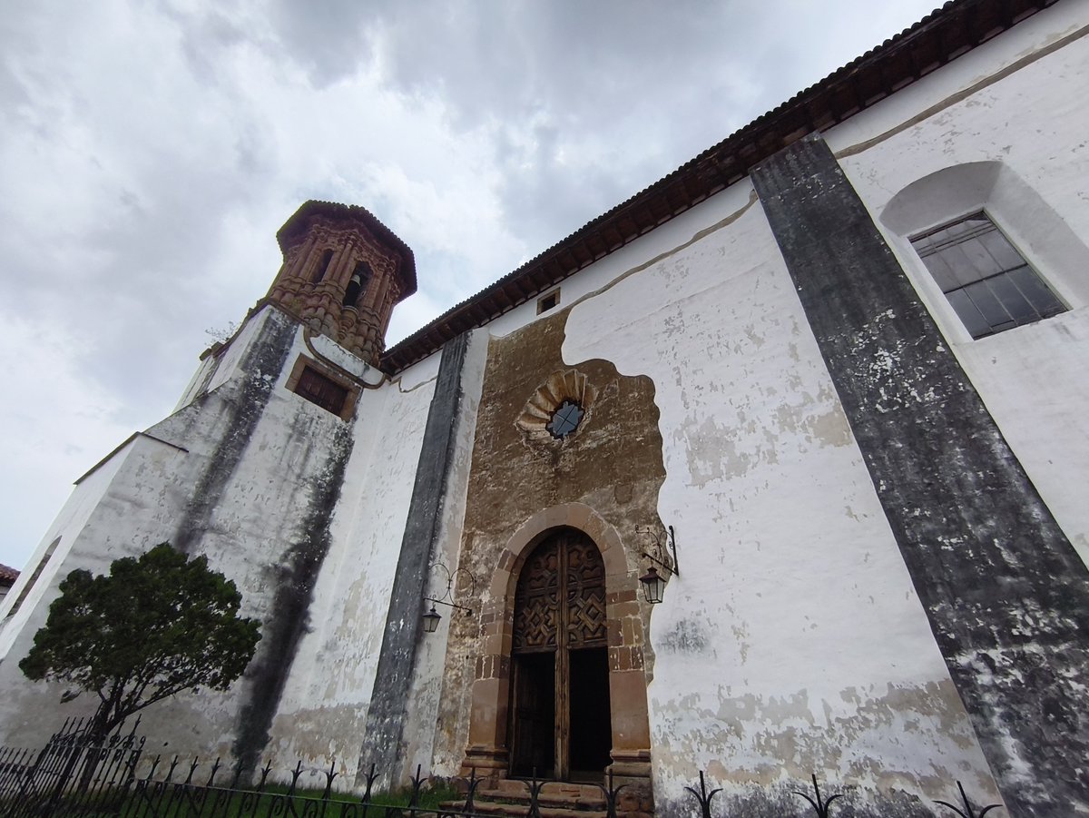 JosGonz017's tweet photo. ¡Qué impresión! #fotografia editada y original. #patzcuaro #Michoacán #MexicoSioSi #Photobyme #phototime #goodvibes #goodmorning #buenosdias https://t.co/YZFwkVsWRe