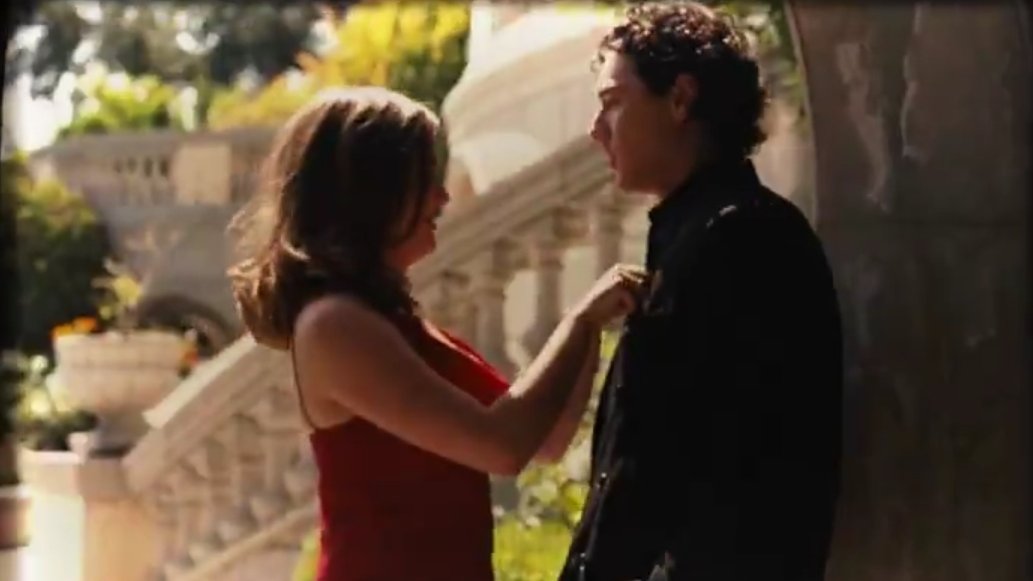 anikaareads's tweet photo. if it is tucker and sabrina's wedding then hannah is pregnant here with gigi and wyatt 🥹 https://t.co/81rRd7pluI