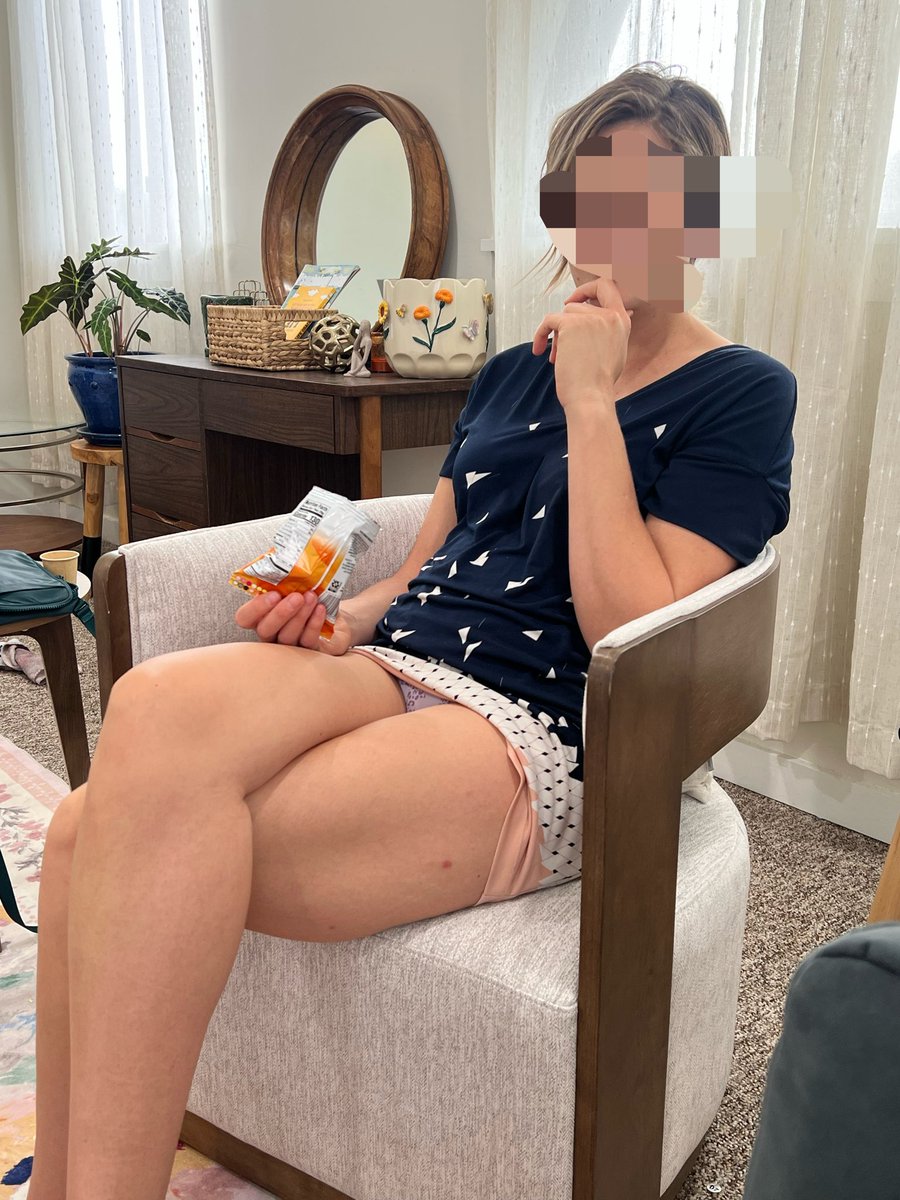 nahiasexe's tweet photo. Pas de commentaires déplacés, s'il vous plaît 🤧 https://t.co/KA0UKeHoqy