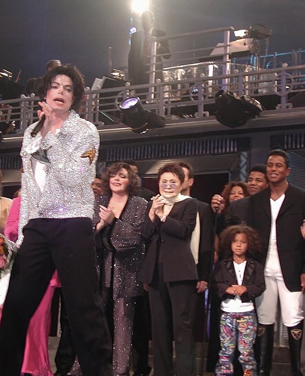 mjaackson's tweet photo. the first and last time jaafar saw michael perform live :( https://t.co/WFXPh1TxVW